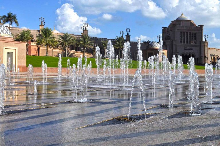 Emirates Palace, Visitare Abu Dhabi