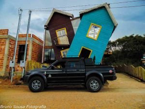 Casa Torta em Binchinho