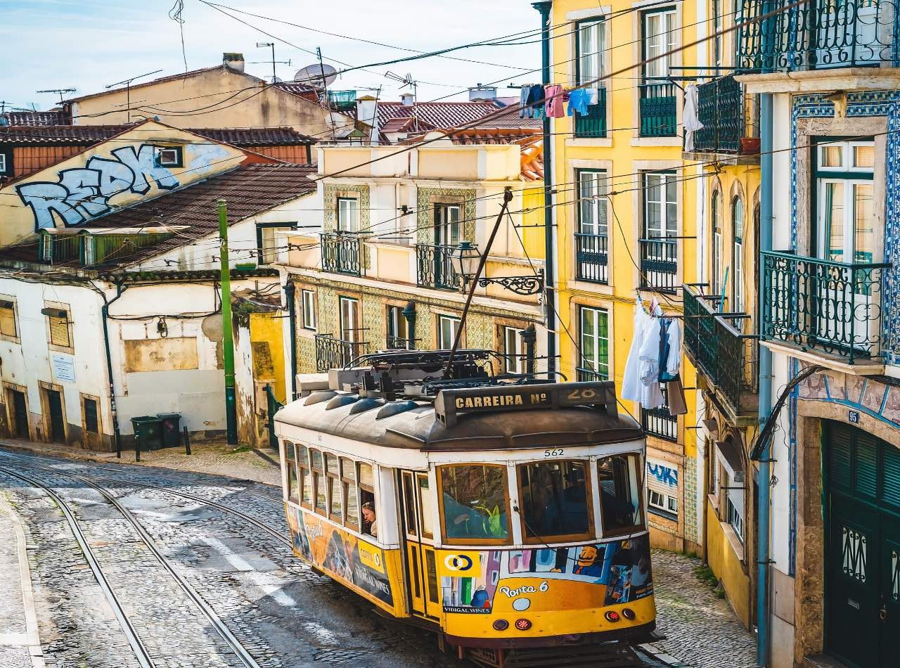 Tram 28 Lisbona Portogallo