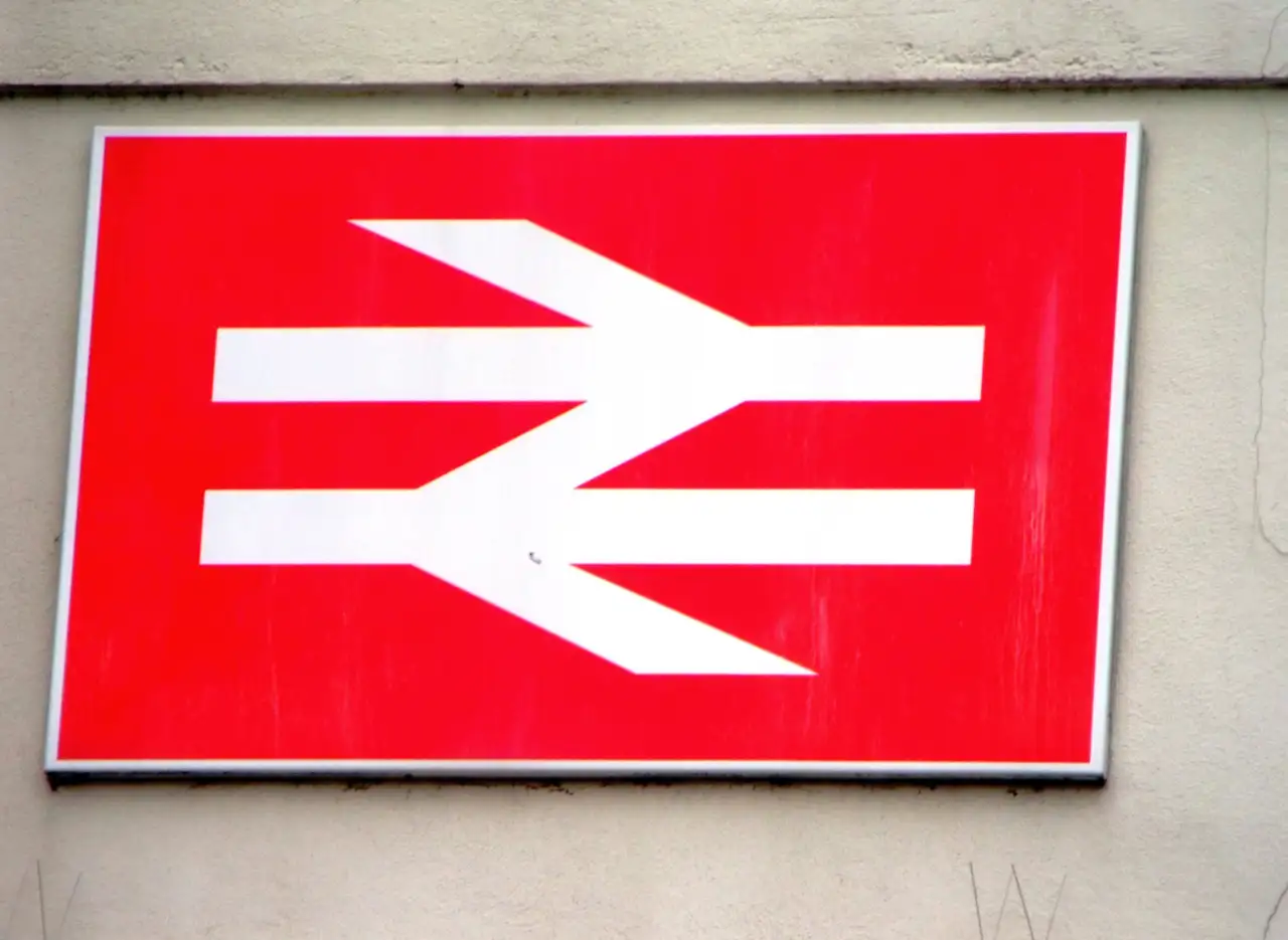 National Rail logo per usufruire vouchwer sconto Attrazioni 2x1 Londra