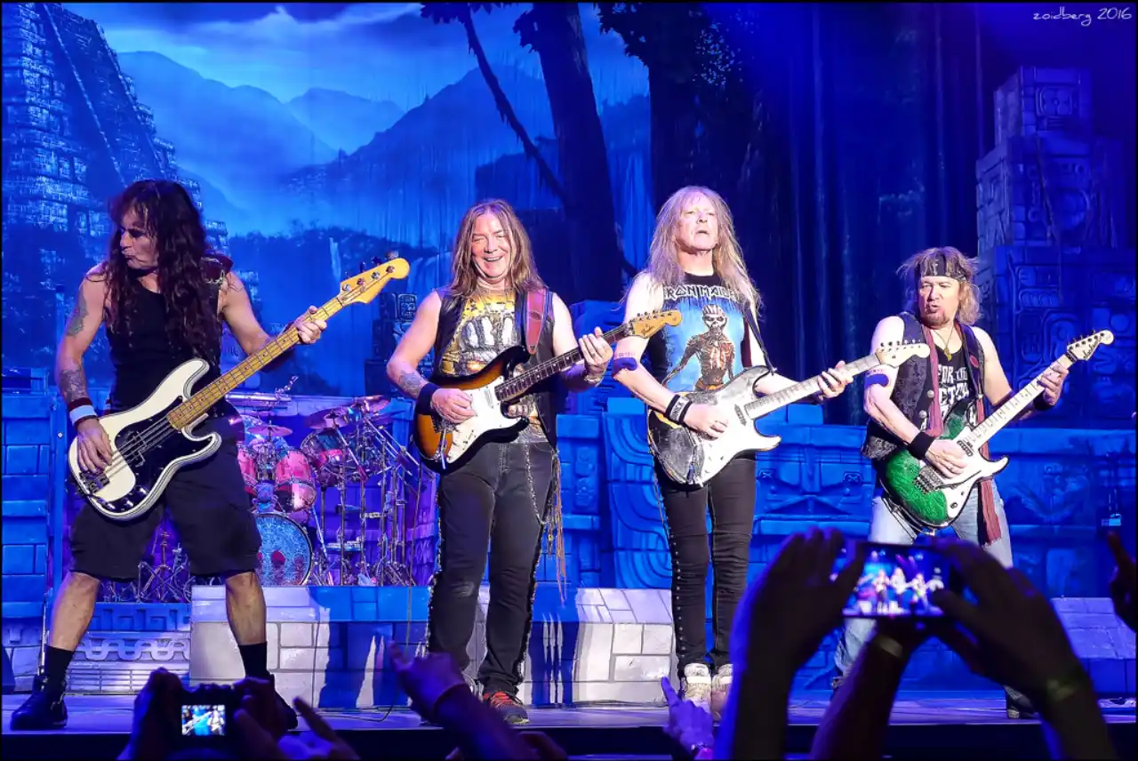 Iron_Maiden_live_in_Madrid_13_July_2016